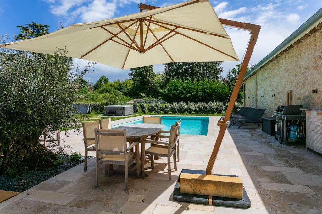 Calviac-en-Perigord Guardian House Of Chateau Monteil With Heated Pool And Jacuzziヴィラ エクステリア 写真